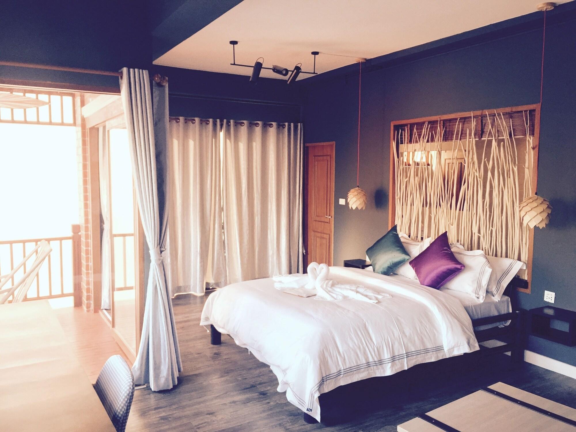 Joyful Thai Boutique Hotel Chiang Mai Exteriör bild