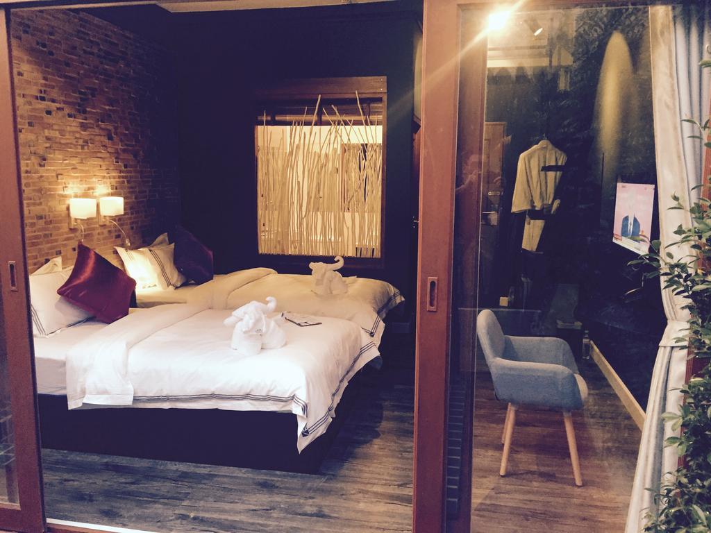 Joyful Thai Boutique Hotel Chiang Mai Exteriör bild