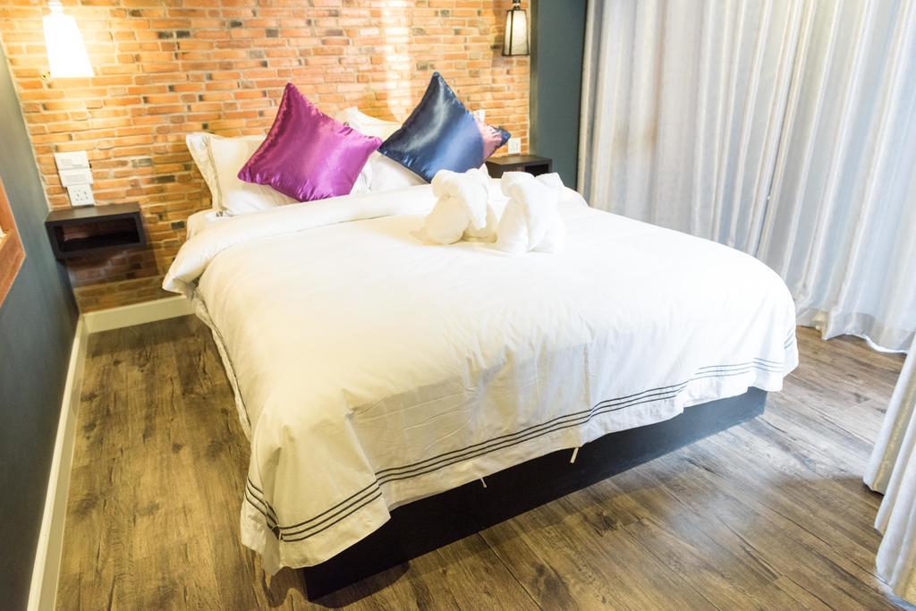 Joyful Thai Boutique Hotel Chiang Mai Exteriör bild